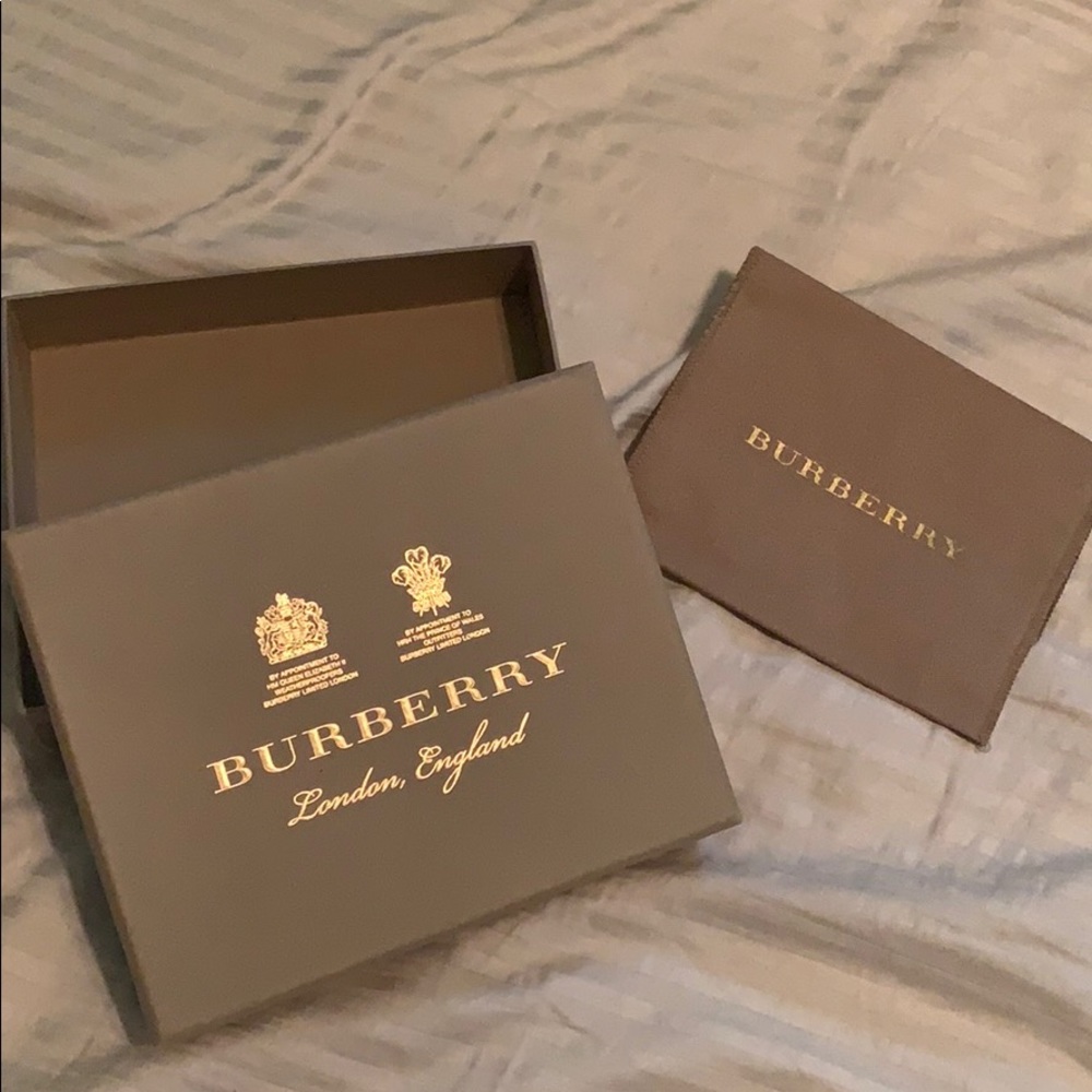 Burberry wallet box and dust bag